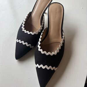 Ann Taylor Black and White Women's Shoes